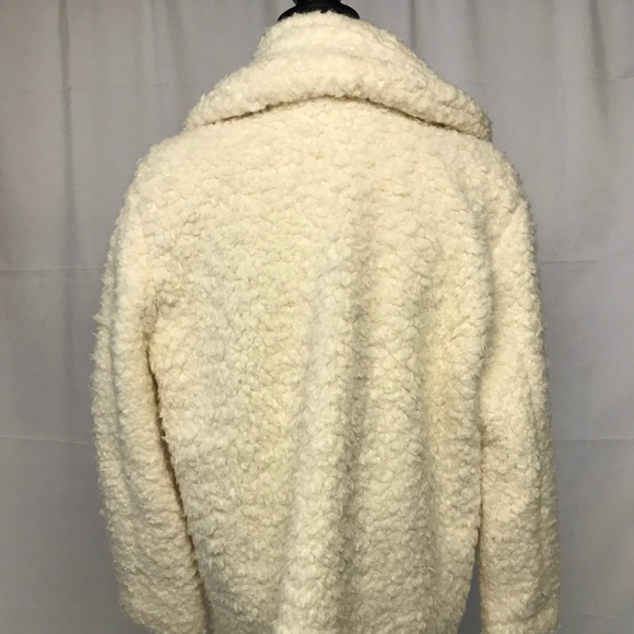 Brand new faux fur peacoat - Picture 2 of 4